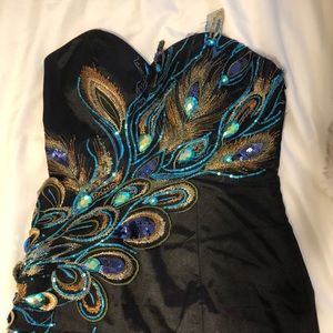 Short Peacock Detailed Dress!